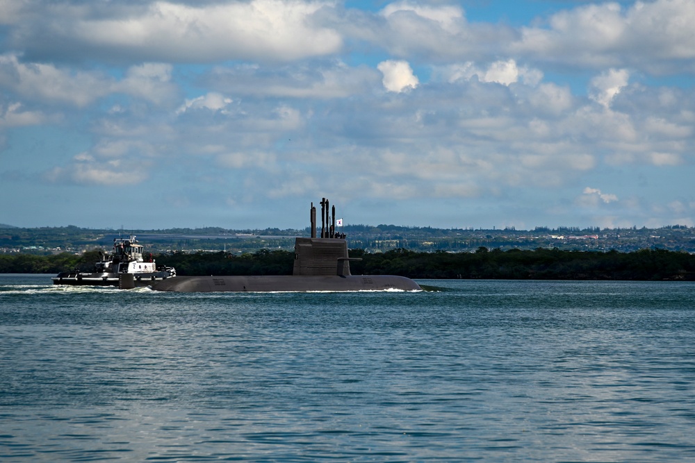 The Republic of Korea Navy submarine ROKS Dosan ahn Chang-ho (SS-083) arrives at Pearl Harbor-Hickam for RIMPAC 2026