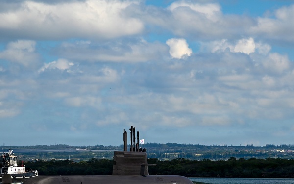 The Republic of Korea Navy submarine ROKS Dosan ahn Chang-ho (SS-083) arrives at Pearl Harbor-Hickam for RIMPAC 2026