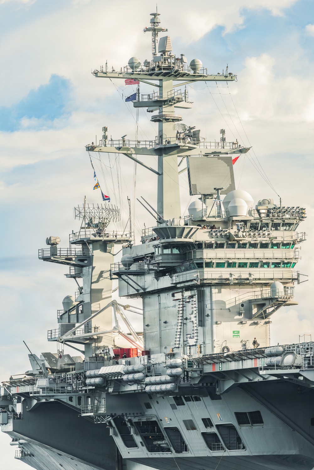 USS George Washington Arrives in Guam