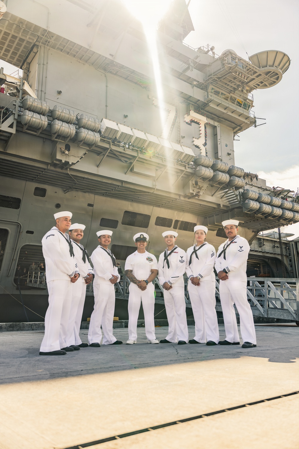 USS George Washington Arrives in Guam