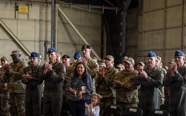 8th LRS welcomes new commander