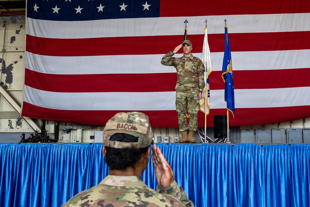 8th LRS welcomes new commander