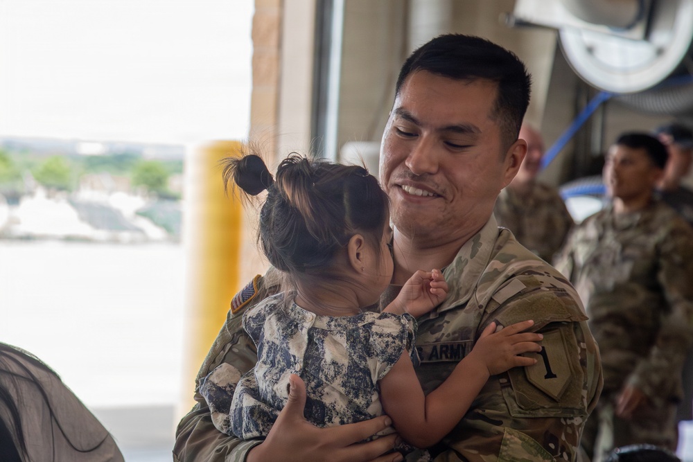 Division Artillery Pre-Deployment Family Time