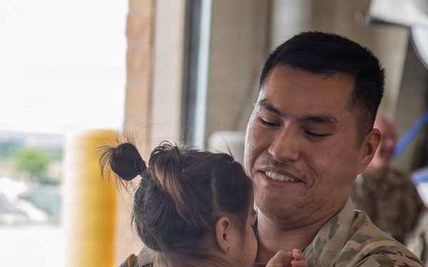 Division Artillery Pre-Deployment Family Time