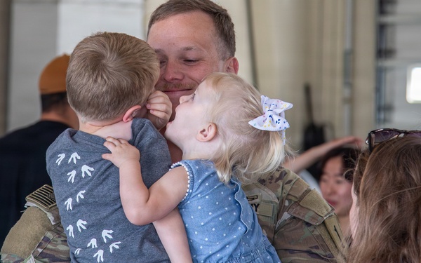 Division Artillery Pre-Deployment Family Time