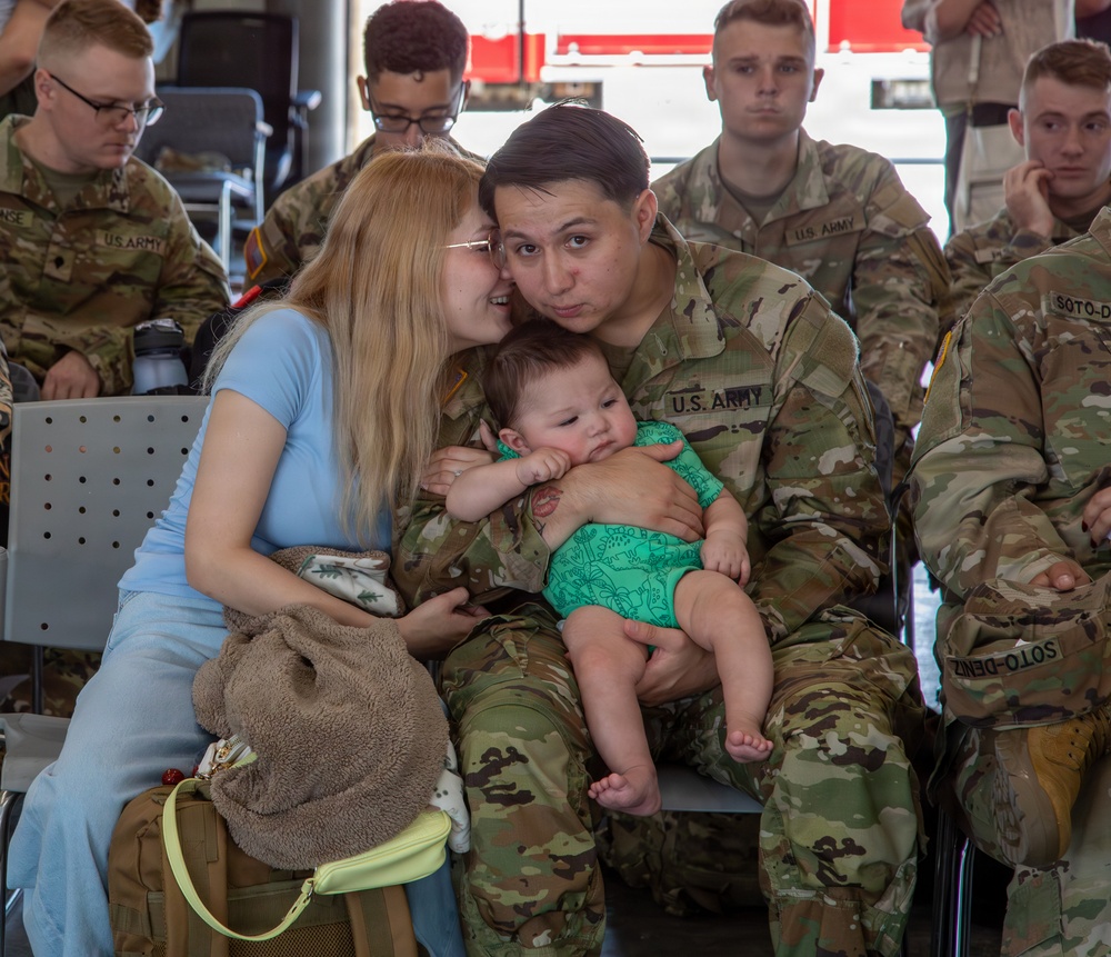 Division Artillery Pre-Deployment Family Time