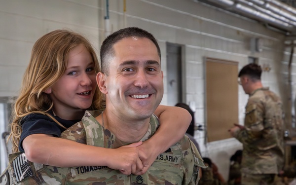 Division Artillery Pre-Deployment Family Time