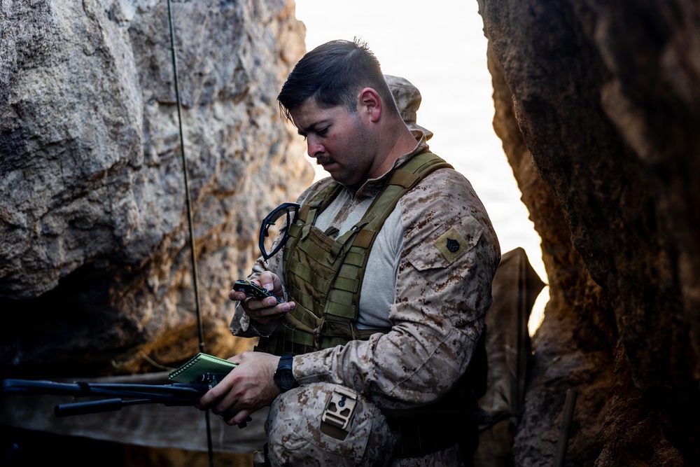 Resolute Hunter 26-2: 5th Air Naval Gunfire Liaison Company Marines establish communications and observe targets in austere environment