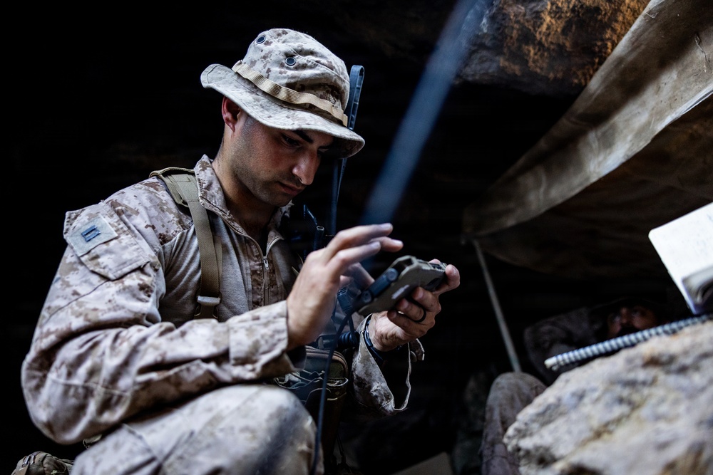 Resolute Hunter 26-2: 5th Air Naval Gunfire Liaison Company Marines establish communications and observe targets in austere environment