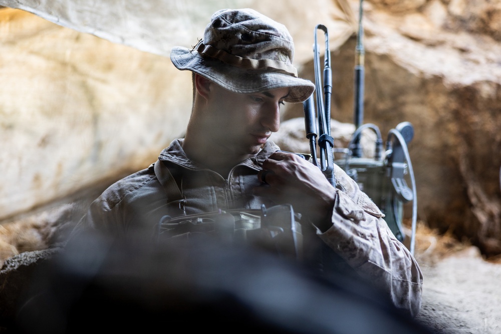 Resolute Hunter 26-2: 5th Air Naval Gunfire Liaison Company Marines establish communications and observe targets in austere environment