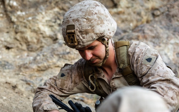 Resolute Hunter 26-2: 5th Air Naval Gunfire Liaison Company Marines establish communications and observe targets in austere environment