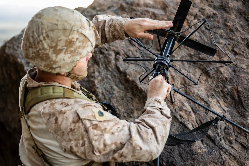 Resolute Hunter 26-2: 5th Air Naval Gunfire Liaison Company Marines establish communications and observe targets in austere environment