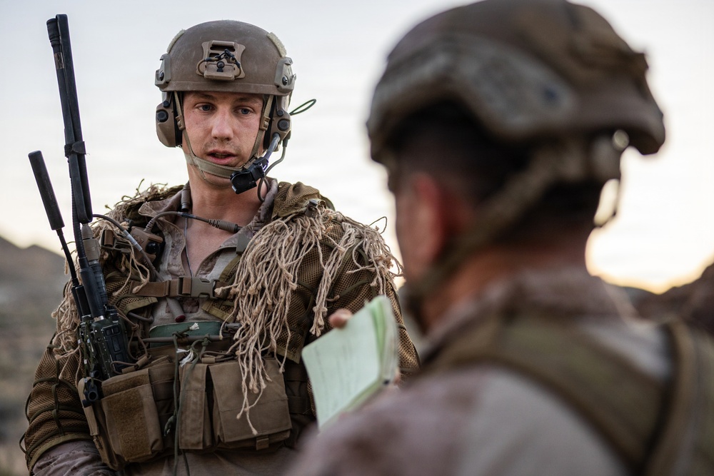 Resolute Hunter 26-2: 5th Air Naval Gunfire Liaison Company Marines establish communications and observe targets in austere environment