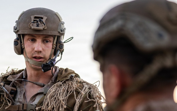 Resolute Hunter 26-2: 5th Air Naval Gunfire Liaison Company Marines establish communications and observe targets in austere environment