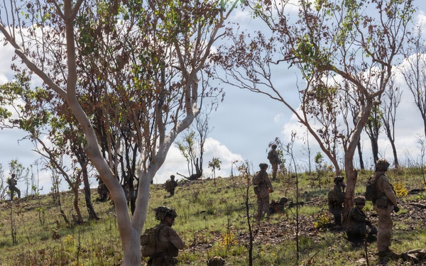 Predator’s Walk 26: US MRF-D Marines with B Co. conduct squad attack drills