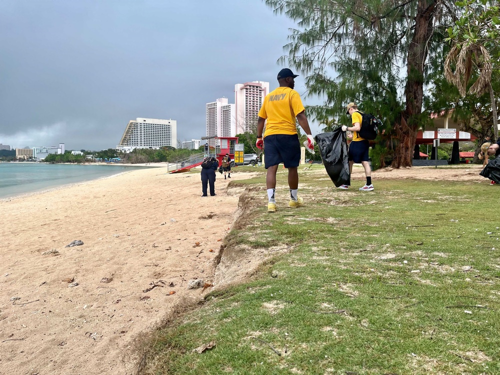 George Washington Sailors Participate in Guam Beach Cleanup