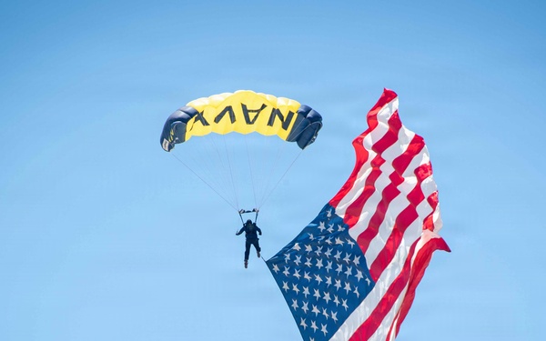 U.S. Navy Parachute Team participate in NASCAR Cup Series