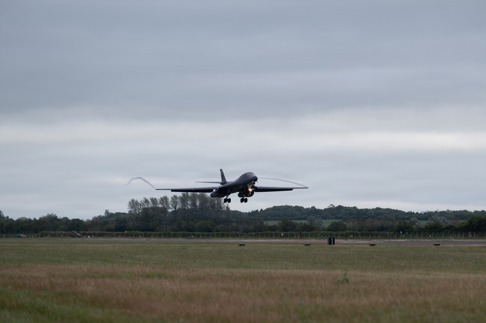 B-1B Lancer lands to support U.S. Central Command