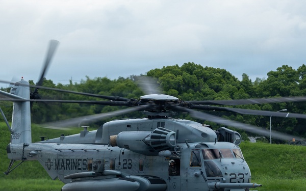 HMH-361 arrives at JGSDF Camp Metabaru