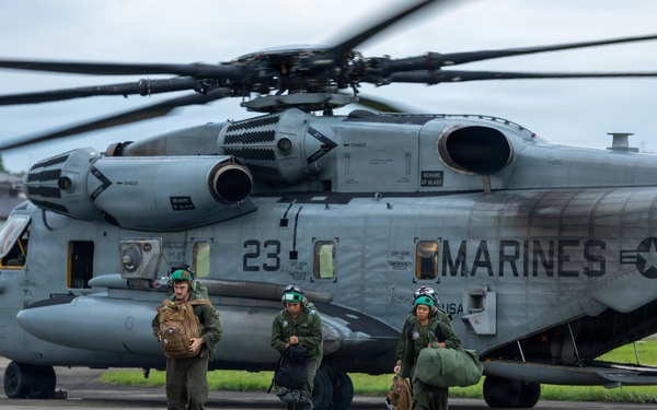 HMH-361 arrives at JGSDF Camp Metabaru