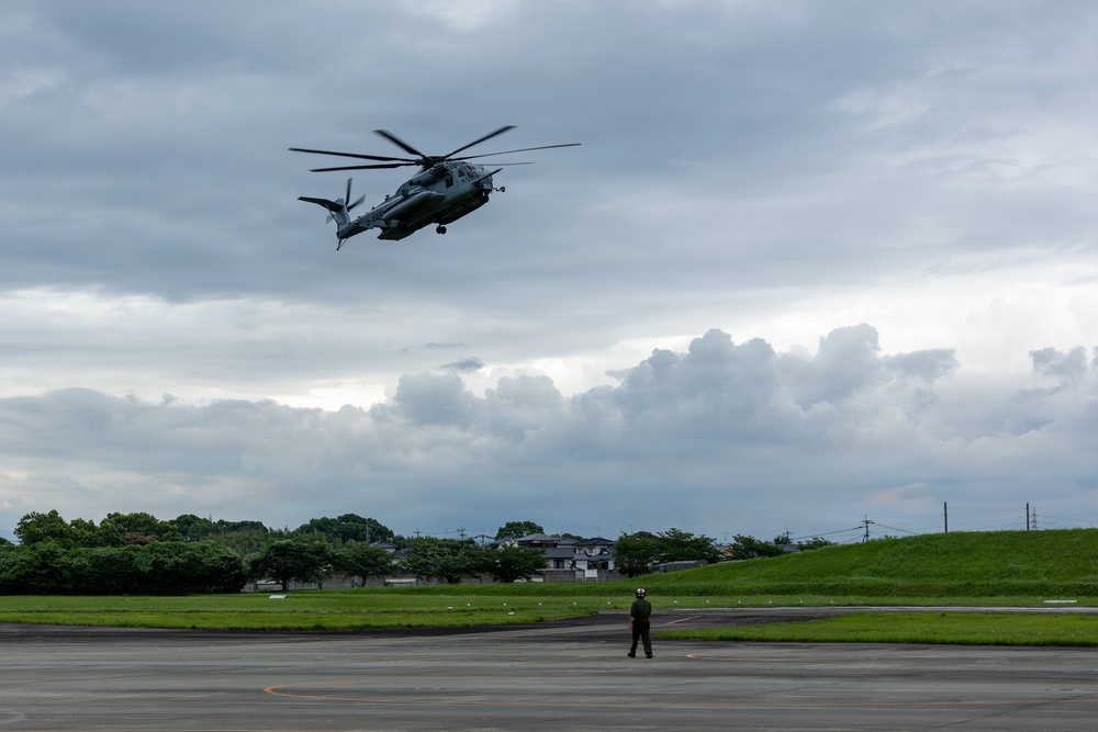 HMH-361 arrives at JGSDF Camp Metabaru