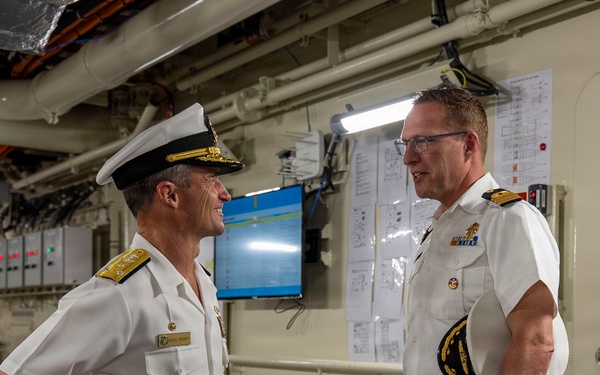 Vice Adm. Doug Perry, commander, U.S. 2nd Fleet, speaks to a Dutch Sailor