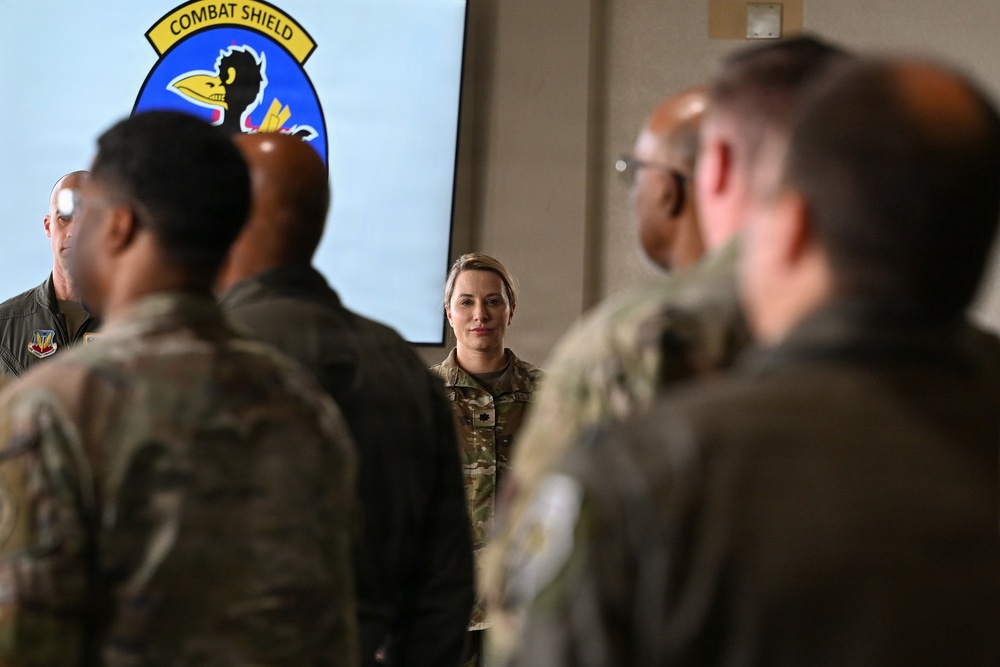 87 EWS welcomes new commander