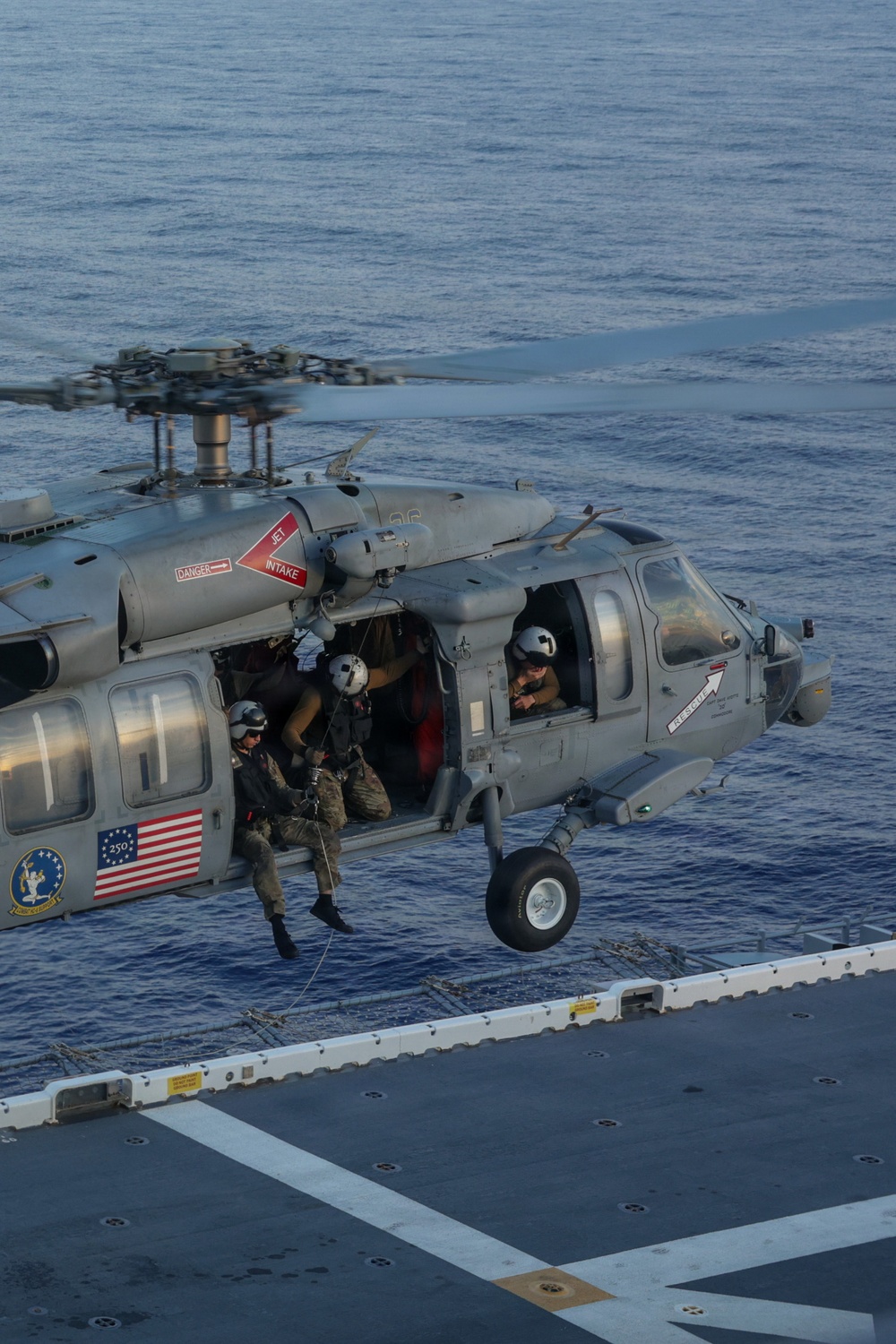 HSC 26 Conducts Hoist Training Aboard Kearsarge
