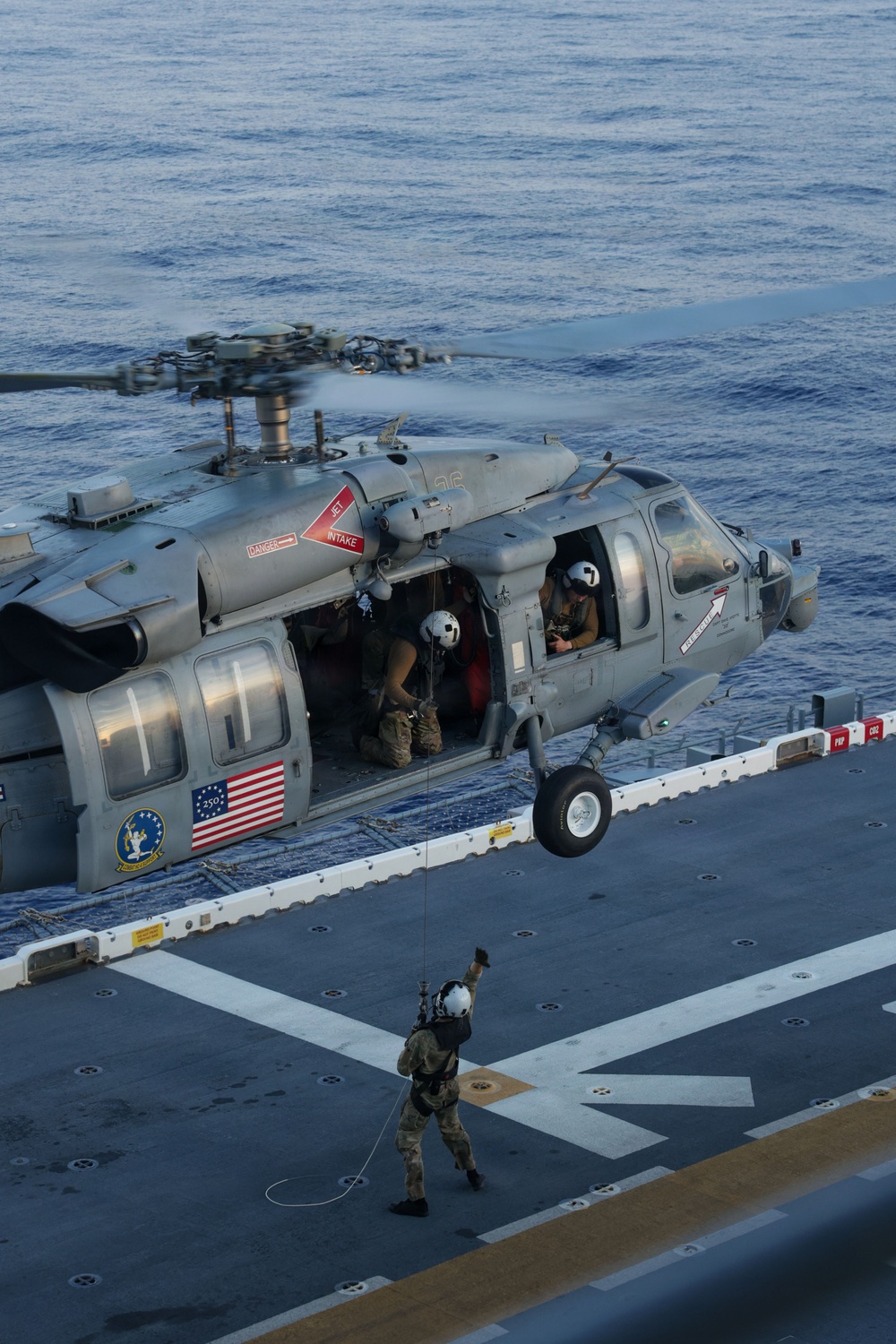 HSC 26 Conducts Hoist Training Aboard Kearsarge
