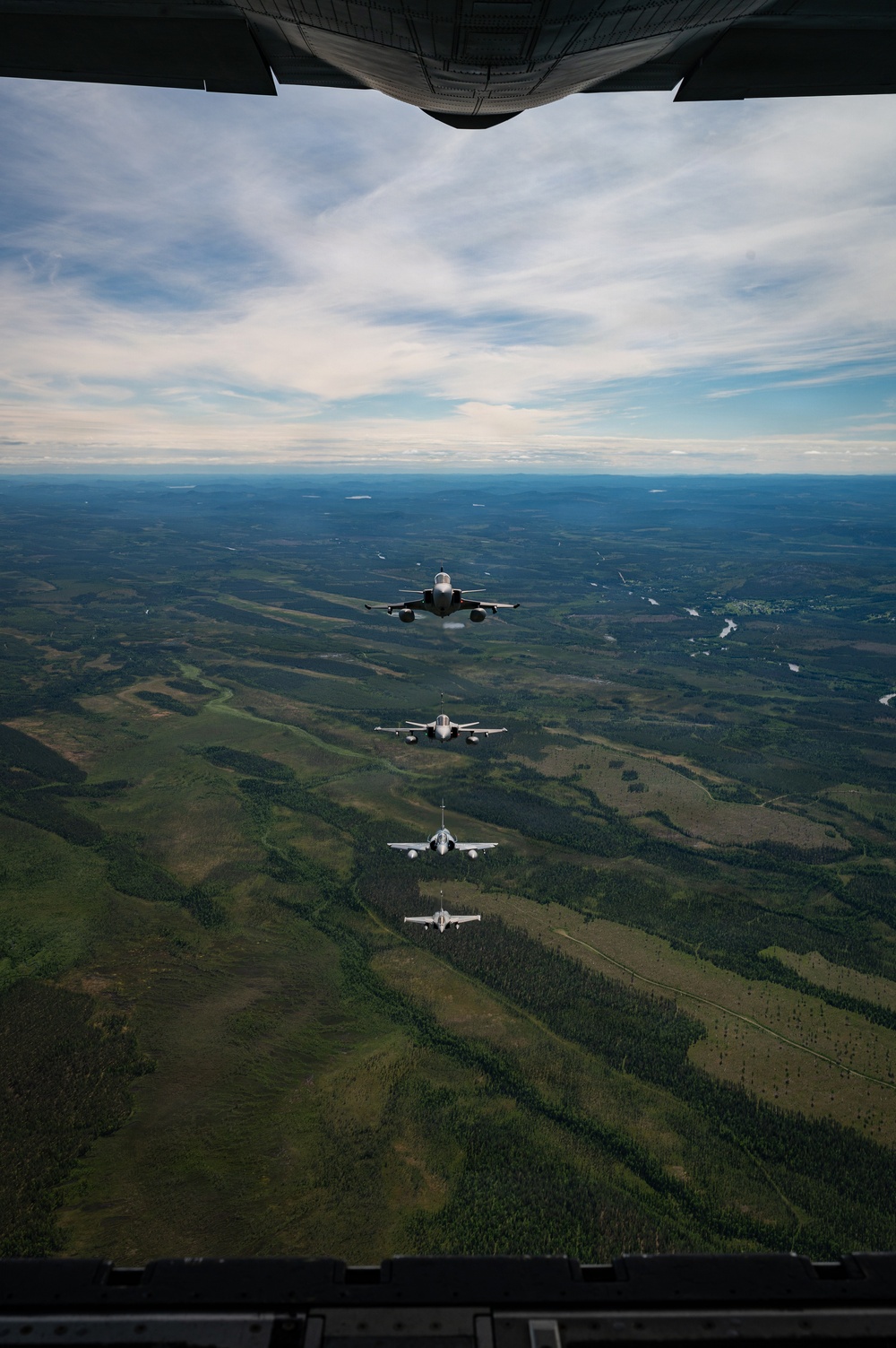 Kentcuky Airmen provide tactical airlift for RAFL26 formation flight