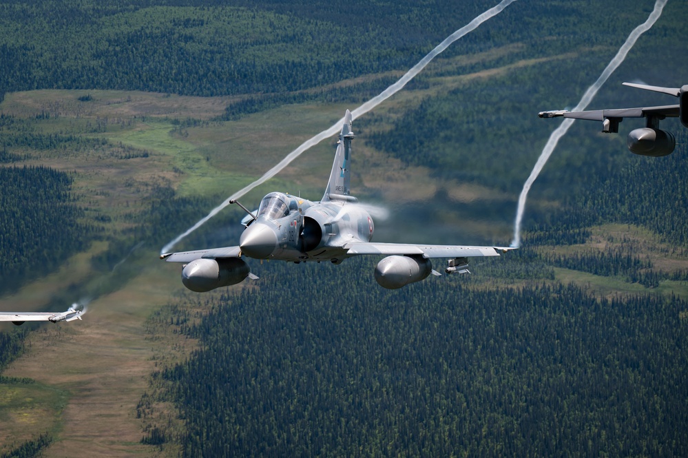 Kentcuky Airmen provide tactical airlift for RAFL26 formation flight