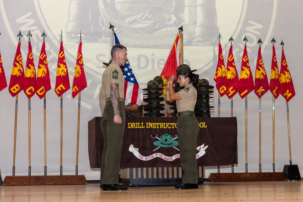 DI School Class 3-26 Graduation ceremony