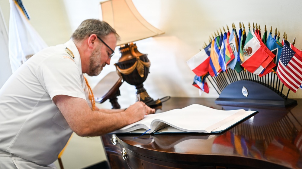 IADC Hosts Canadian Defence Attaché for Institutional Visit