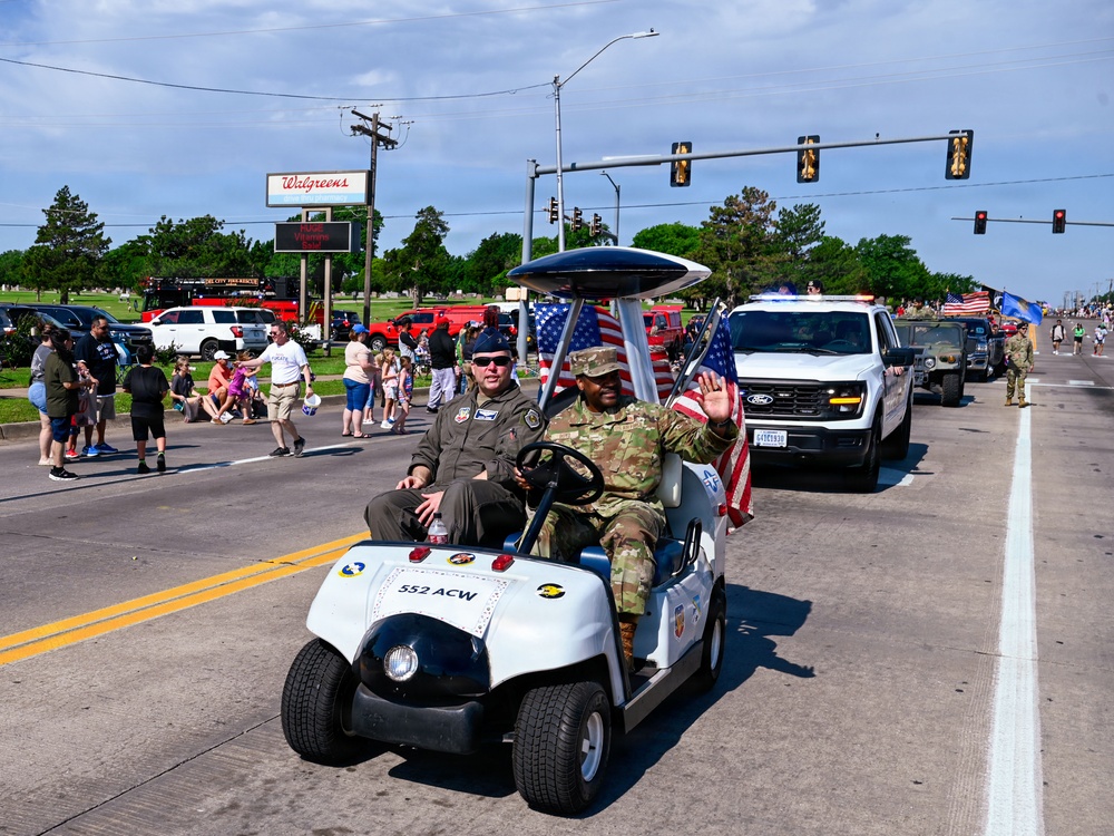 552nd ACW attends the 2026 Del City Armed Forces Parade