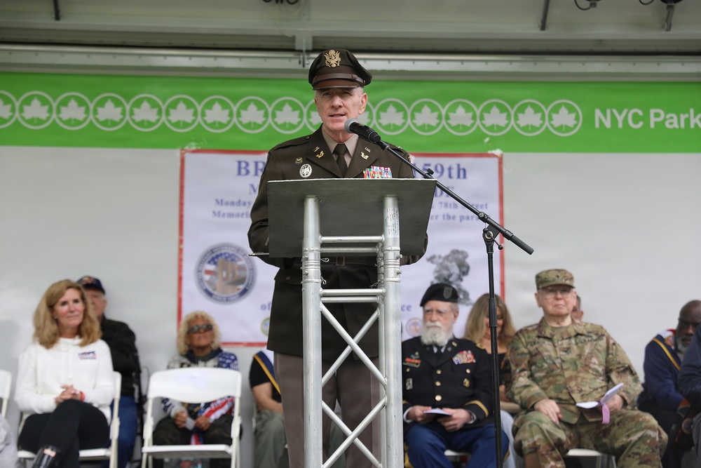Army Reserve leads Brooklyn in honoring fallen heroes
