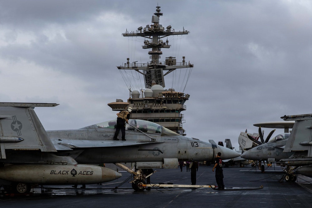Abraham Lincoln Conducts Flight Deck Operations