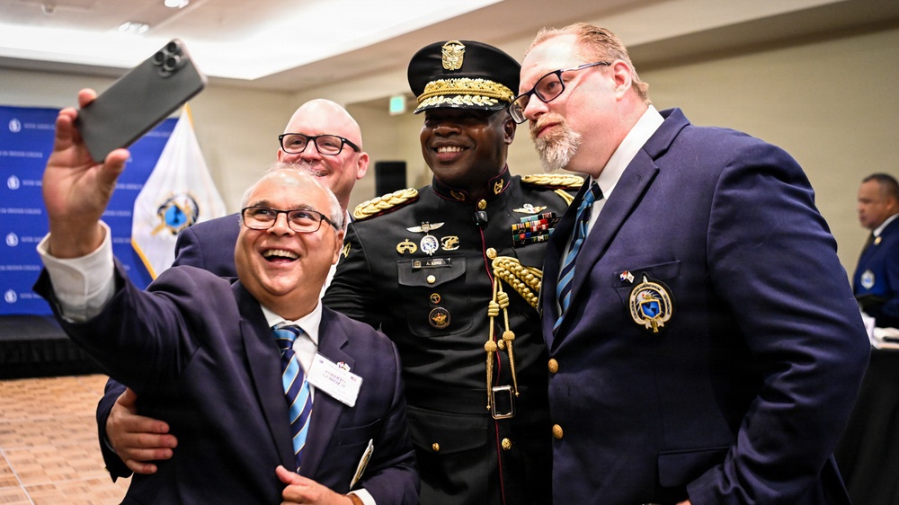 IADC Class 65 Attends Panama Alumni Meeting and Hall of Honor Ceremony