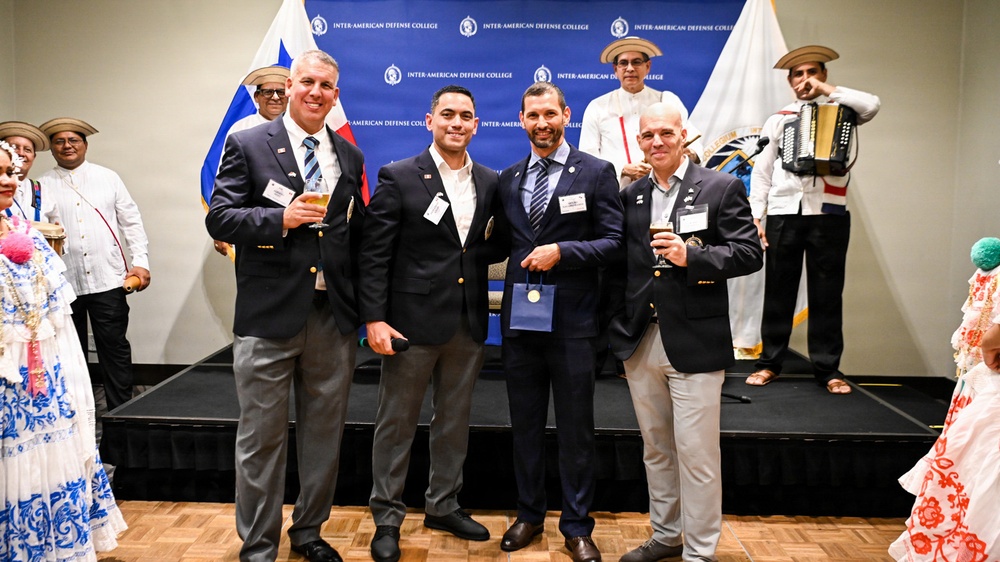 IADC Class 65 Attends Panama Alumni Meeting and Hall of Honor Ceremony