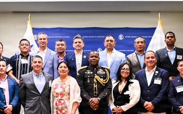 IADC Class 65 Attends Panama Alumni Meeting and Hall of Honor Ceremony