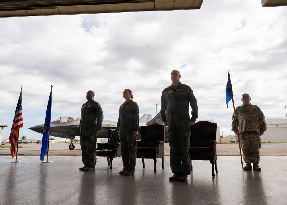 350th Spectrum Warfare Group change of command