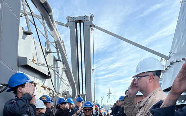 USS PAUL IGNATIUS bids farewell to departing sailors