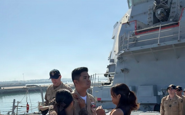 USS PAUL IGNATIUS celebrates newly promoted sailors