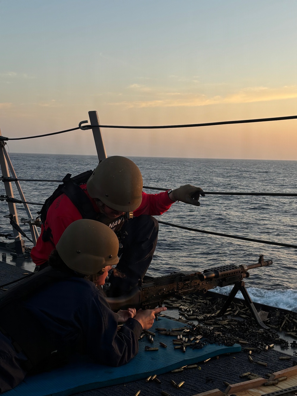 USS PAUL IGNATIUS (DDG 117) hosts midshipmen on summer cruise