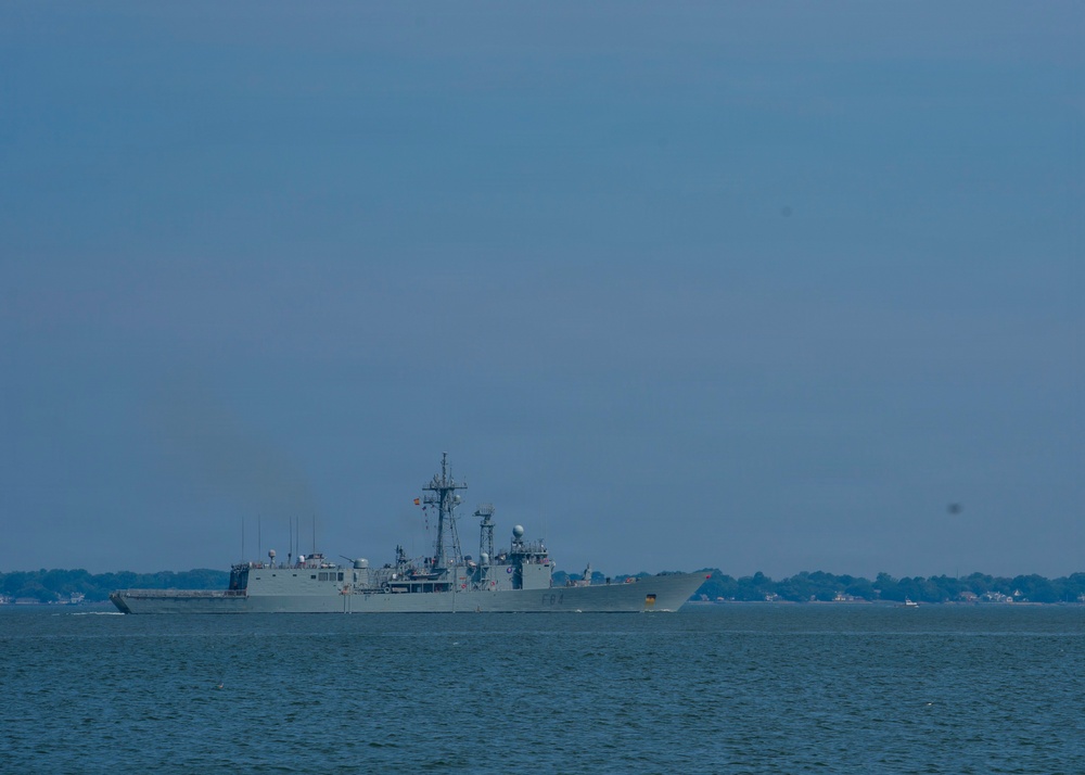 ESPS Reina Sofía Departs for FLEETEX 250