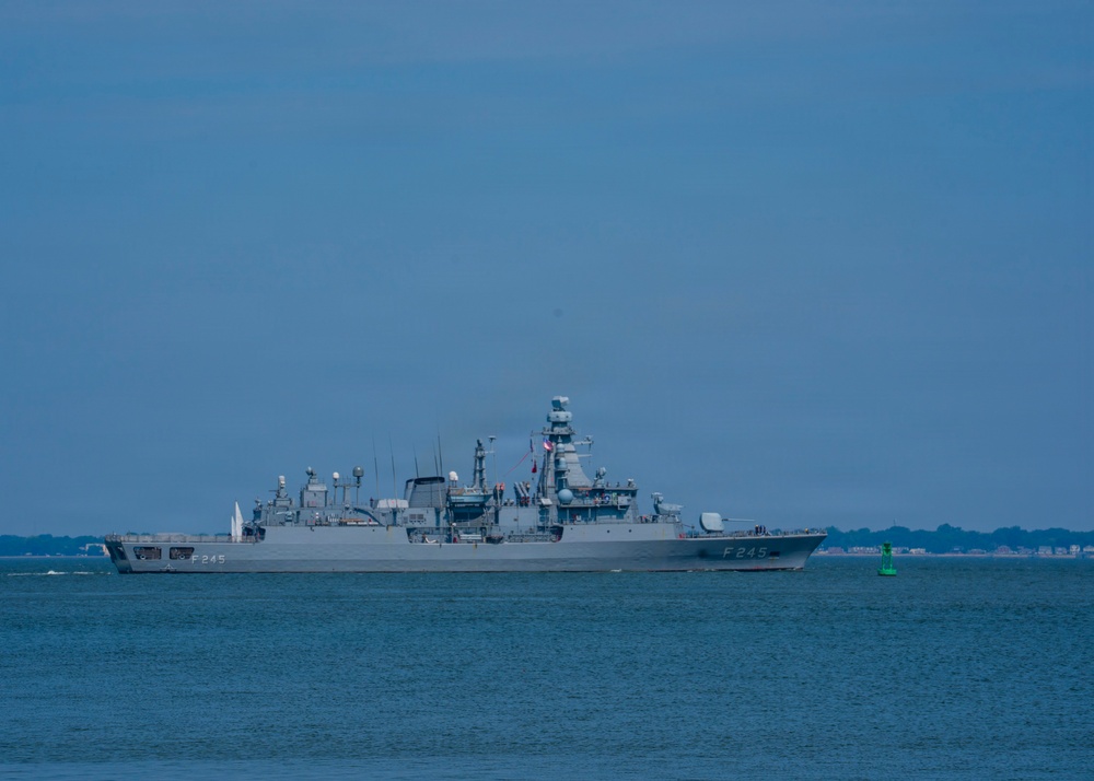 TCG Oruçreis Departs for FLEETEX 250