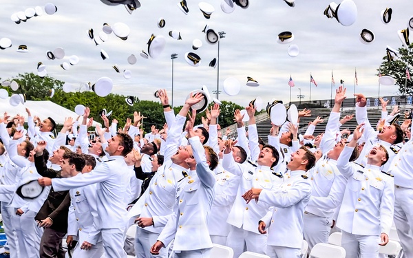 Secretary of the Army Daniel Driscoll Speaks at U.S. Merchant Marine Academy 90th Commencement