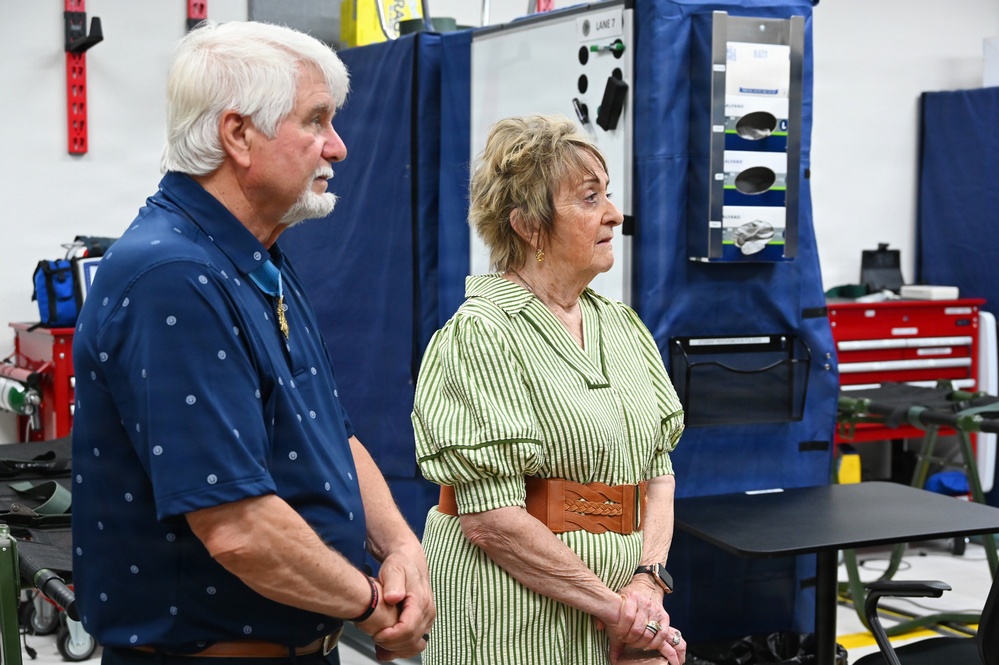Army Medic Medal of Honor recipient visits MEDCOE