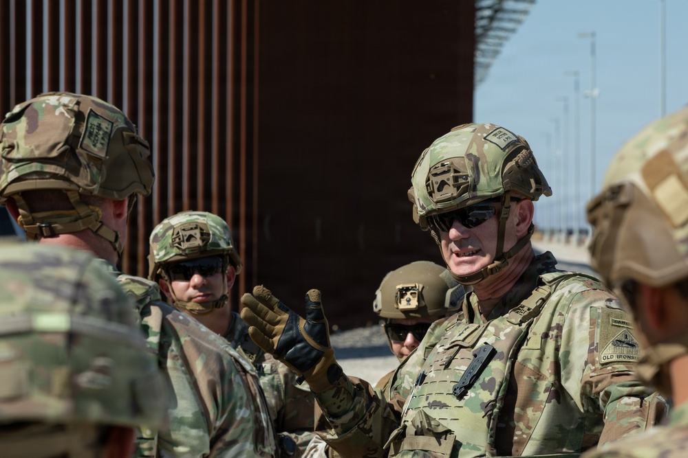 Maj. Gen. Taylor Visits Yuma Sector