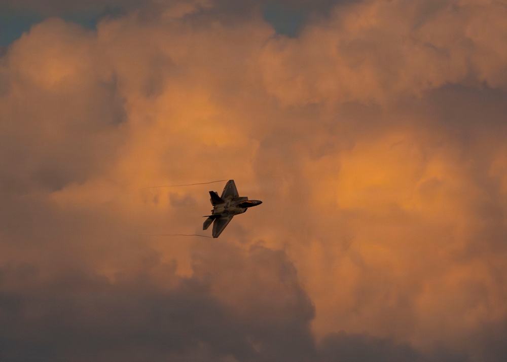 F-22 Aerial Demonstration Team brings the fun to SUN 'n FUN Aerospace Expo