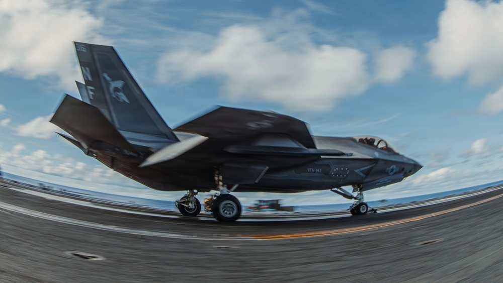 George Washington Conducts Flight Operations
